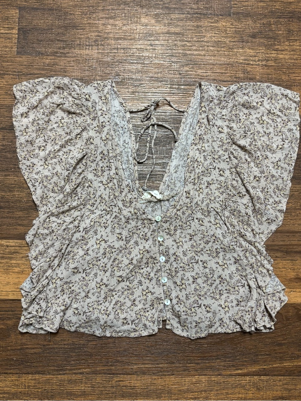 Millibon Floral Ruffle Sleeve Button Front Top - Cream and Brown